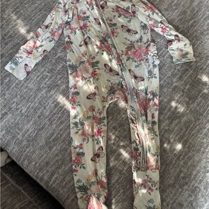 Posh Peanut Cream Floral Butterfly Pajamas